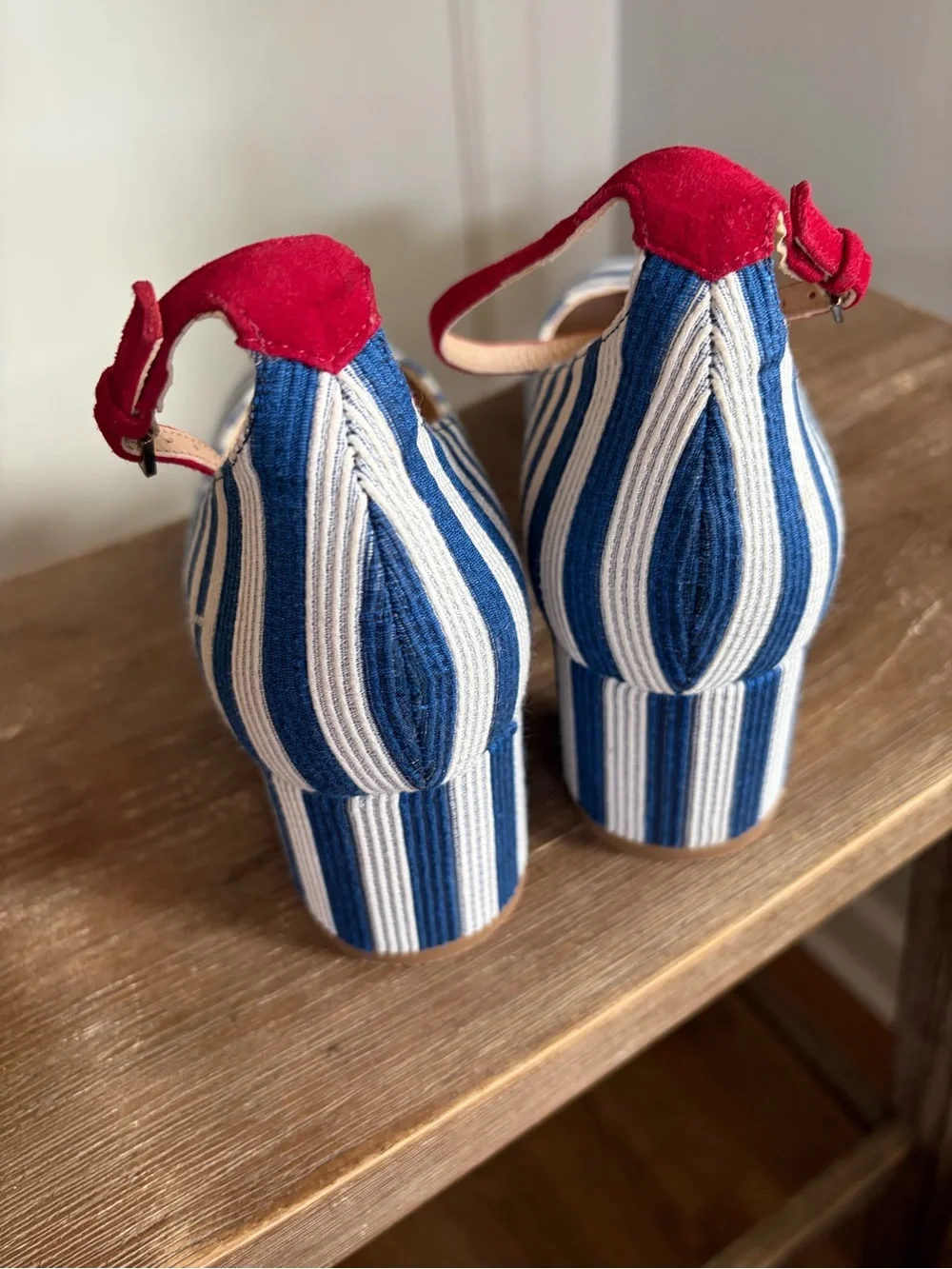 LK Bennett | Hadley closed courts pumps in Blue red  White Striped